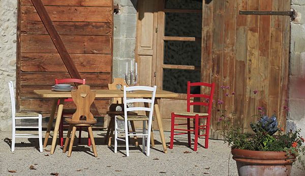 Tables et salons de jardin en bois