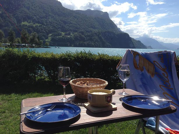 Fondue savoyarde et suisse