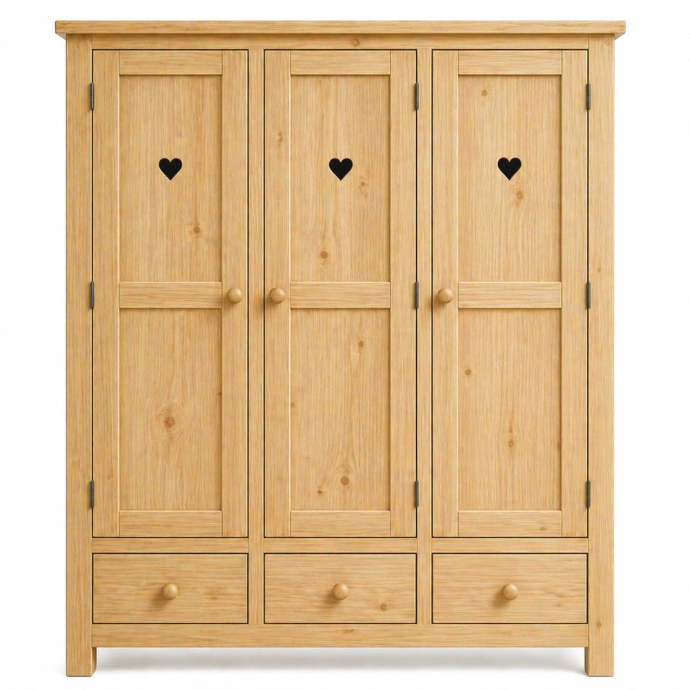 Armoire avec coeur 3 portes + 3 tiroirs en épicéa massif huilé miel | TERROIR